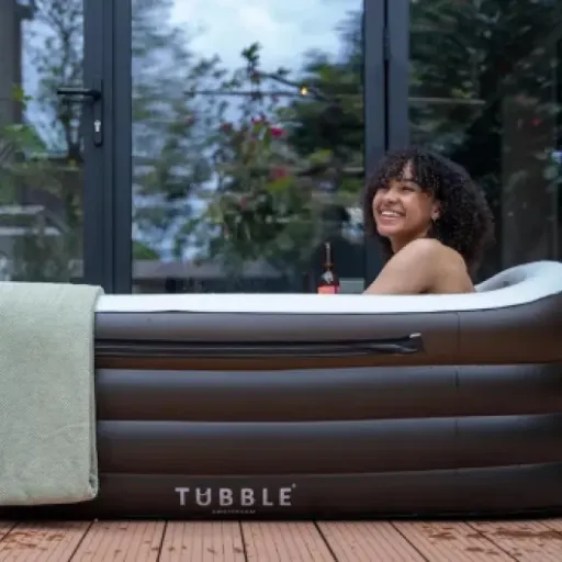 Test Tubble Royale Black Onyx : la baignoire gonflable qui remplace (presque) une vraie